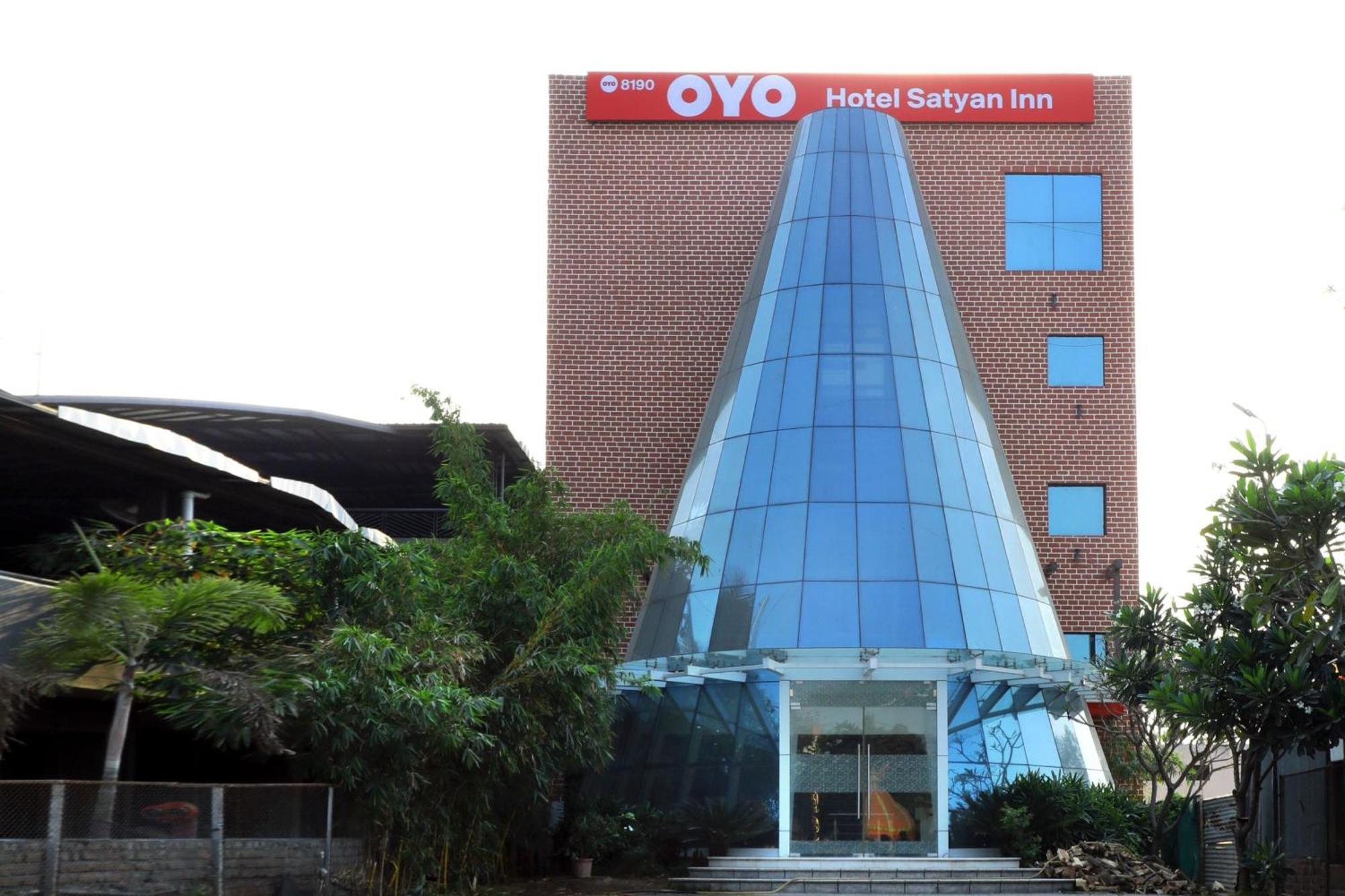 Oyo8190萨蒂扬酒店 舍地 外观 照片